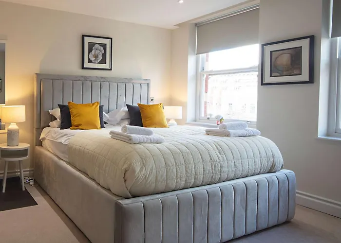 Kensington High Street One Bed