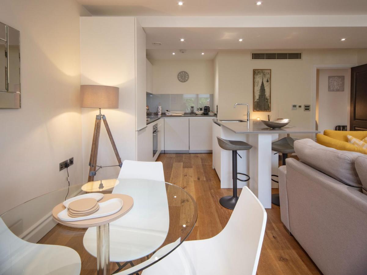 Kensington High Street One Bed Appartamento Londra